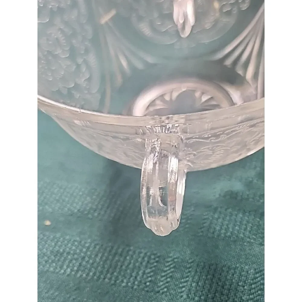 Hazel-Atlas Royal Lace Cream Soup Bowl